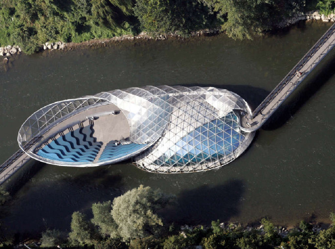 051_Murinsel-in-Graz-von-oben_Graz-Tourismus_Schoene Aussichten Touristik